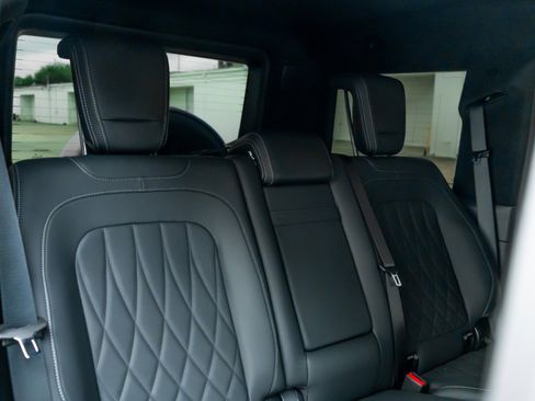 Used 2023 Mercedes-Benz G 550 image 31