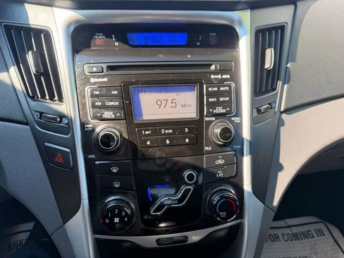 Used 2011 Hyundai Sonata GLS image 17