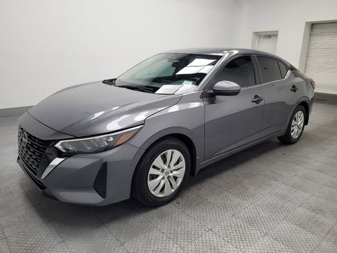 Used 2024 Nissan Sentra S FWD image 2