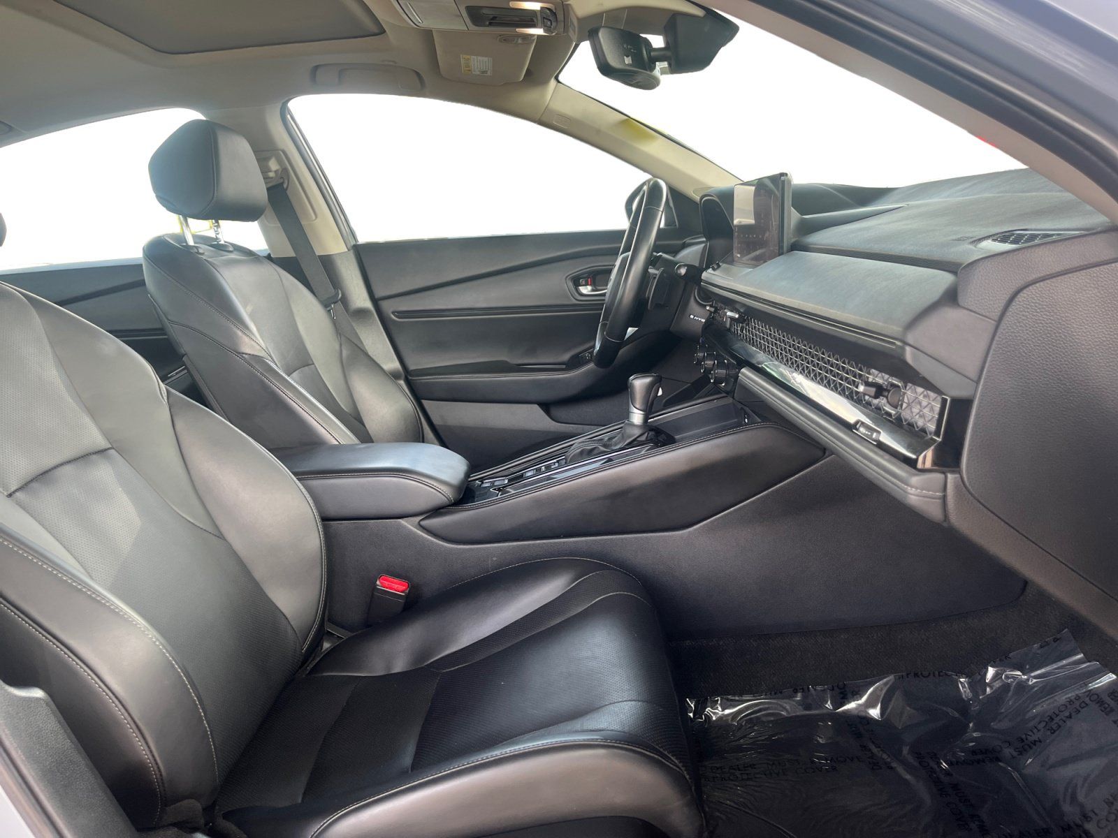 Used 2023 Honda Accord Touring image 15