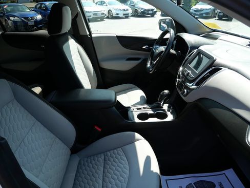 Used 2019 Chevrolet Equinox LT AWD/4WD image 18
