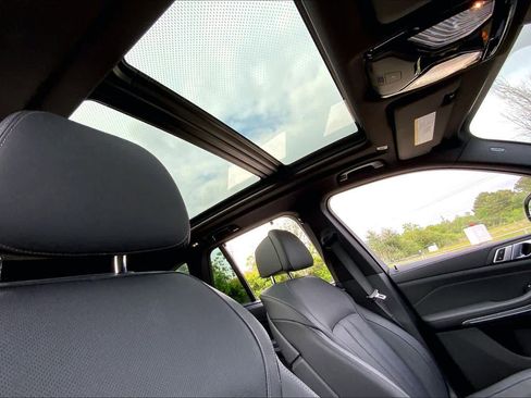 Used 2021 BMW X5 sDrive40i w/ Executive Package RWD image 13