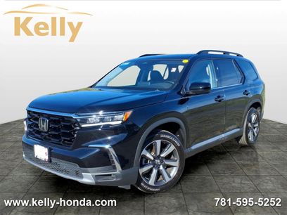 Certified 2025 Honda Pilot Touring