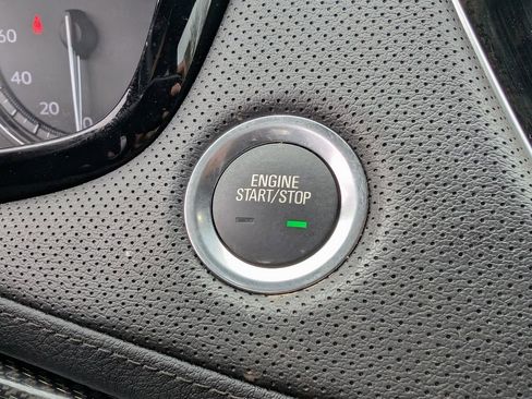 Certified 2025 Cadillac XT5 Sportv w/ Technology Package image 31