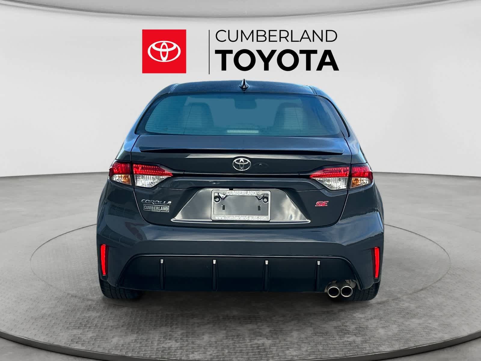 Used 2025 Toyota Corolla SE w/ Convenience Package FWD image 4