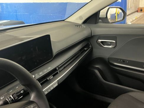 Used 2025 Kia K4 LXS FWD image 31