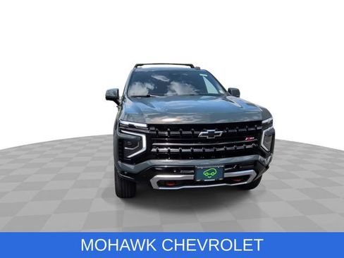 Used 2026 Chevrolet Tahoe Z71 w/ Comfort Package AWD/4WD image 3