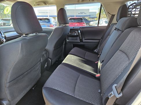 Used 2020 Toyota 4Runner TRD Off-Road image 10