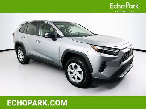 Used 2025 Toyota RAV4 LE image 1