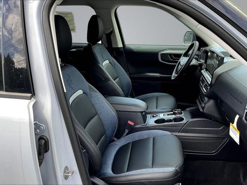 New 2026 Ford Bronco Sport Outer Banks w/ Outer Banks Tech Package+ AWD/4WD image 11