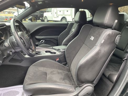 Used 2023 Dodge Challenger R/T Scat Pack w/ T/A Package image 15