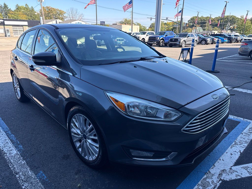 Used 2018 Ford Focus Titanium FWD image 4