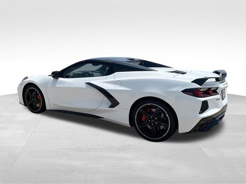 Used 2024 Chevrolet Corvette Stingray Premium Conv w/ Z51 Performance Package RWD image 6