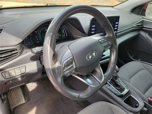 Used 2022 Hyundai Ioniq SE image 20