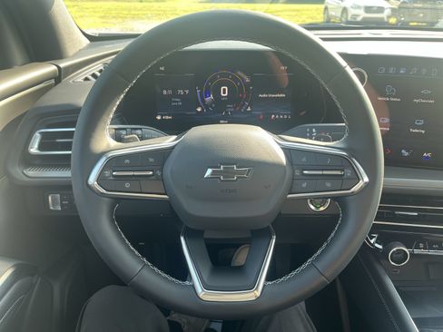 New 2026 Chevrolet Traverse LT w/ Midnight/Sport Edition FWD image 17