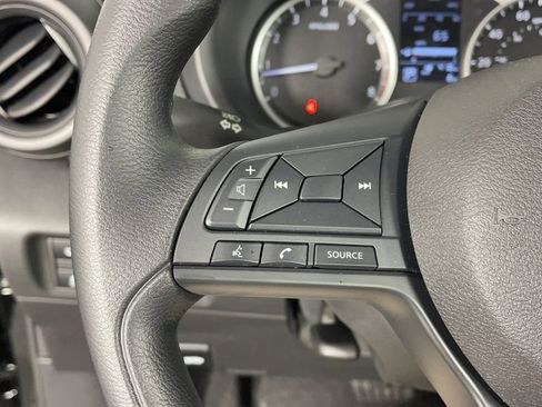 New 2025 Nissan Kicks Play S image 26