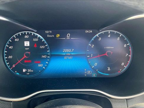 Used 2021 Mercedes-Benz GLC 300 4MATIC w/ AMG Line image 27