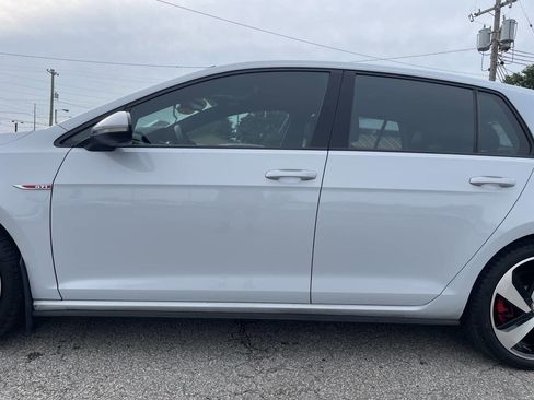 Used 2019 Volkswagen Golf 4-Door FWD image 8
