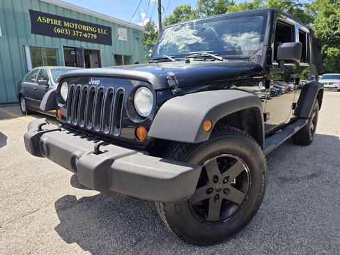 Used 2013 Jeep Wrangler Unlimited Sport AWD/4WD image 6