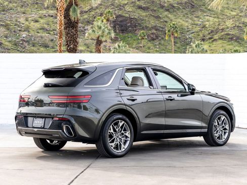 Used 2025 Genesis GV70 2.5T Select w/ Select Package image 10