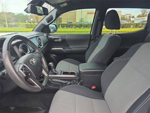Used 2021 Toyota Tacoma 2WD Double Cab image 17