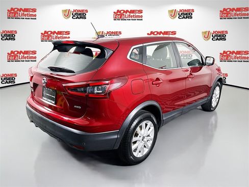 Certified 2021 Nissan Rogue Sport S image 15