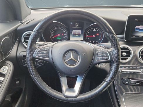 Used 2017 Mercedes-Benz GLC 300 4MATIC image 14