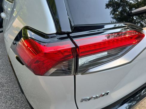 Used 2024 Toyota RAV4 XSE w/ Weather Package AWD/4WD image 31