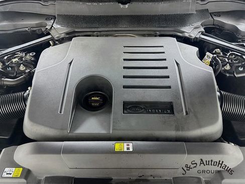 Used 2022 Land Rover Range Rover Westminster Edition image 32