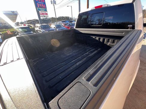 Used 2019 Ford F150 Lariat w/ Equipment Group 502A Luxury image 14