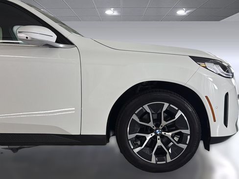 Used 2026 BMW X3 xDrive30i w/ Premium Package AWD/4WD image 34