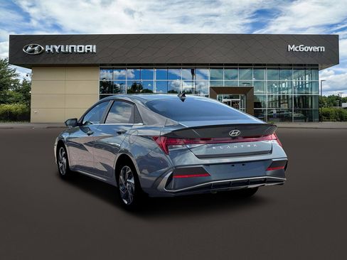 New 2026 Hyundai Elantra SEL Sport Premium FWD image 5