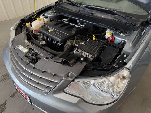 Used 2008 Chrysler Sebring Touring FWD image 15