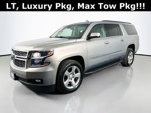 Used 2018 Chevrolet Suburban LT image 4
