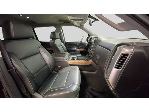 Certified 2018 Chevrolet Silverado 1500 LTZ w/ Sport Package AWD/4WD image 17