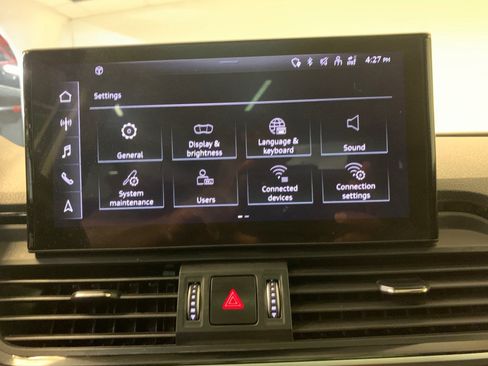 Used 2022 Audi Q5 2.0T Premium Plus w/ Premium Plus Package AWD/4WD image 37