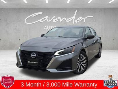 Used 2024 Nissan Altima 2.5 SV