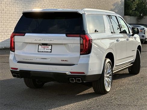 New 2026 GMC Yukon XL Denali w/ Denali Reserve Package image 4
