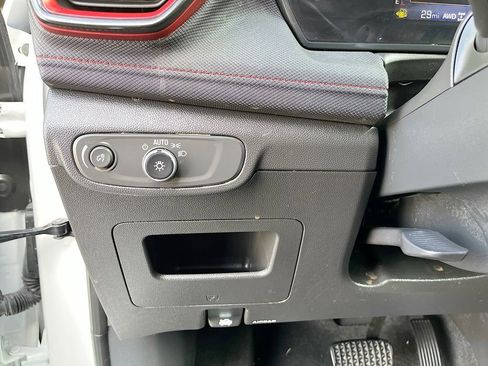 Used 2025 Chevrolet TrailBlazer RS image 10