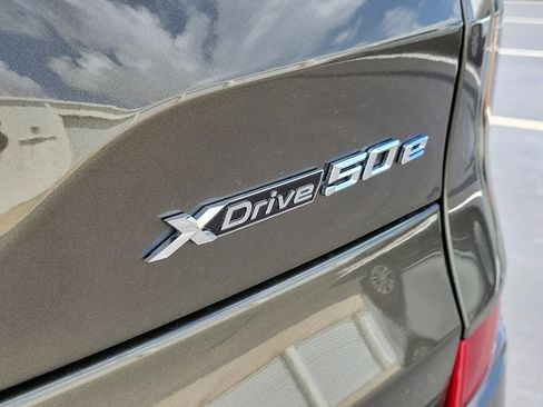 Used 2026 BMW X5 xDrive50e w/ M Sport Package AWD/4WD image 6