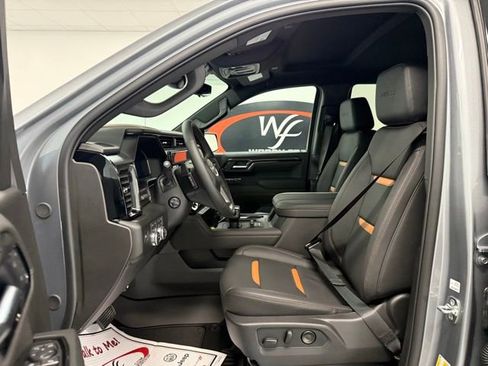 New 2026 GMC Sierra 1500 AT4 w/ Technology Package AWD/4WD image 9