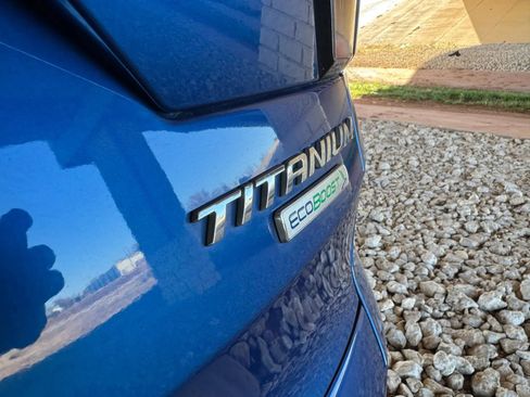 Used 2017 Ford Escape Titanium FWD image 22