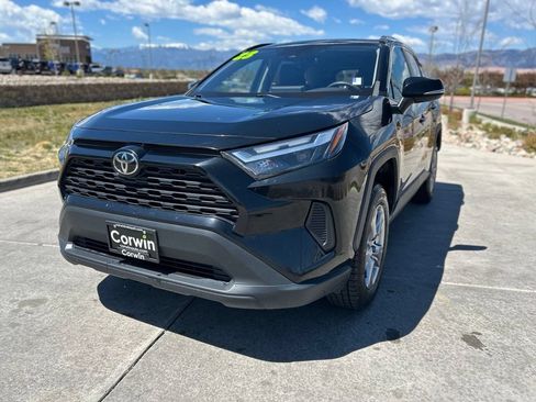 Used 2023 Toyota RAV4 XLE AWD/4WD image 3