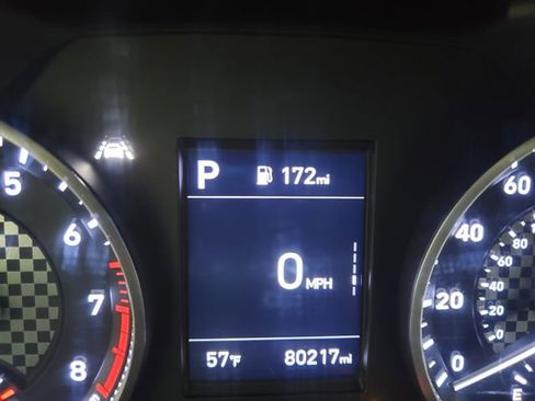 Used 2020 Hyundai Elantra SEL image 16