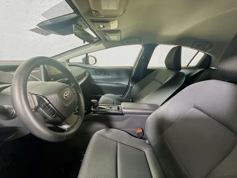 Used 2025 Toyota Prius LE image 20