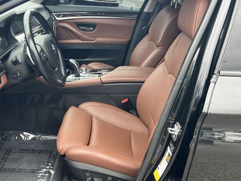 Used 2011 BMW 550i Sedan RWD image 13