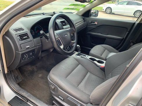 Used 2010 Ford Fusion SE image 11