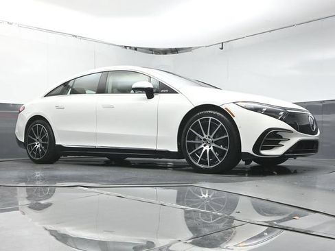 Certified 2022 Mercedes-Benz EQS 450+ Sedan image 40