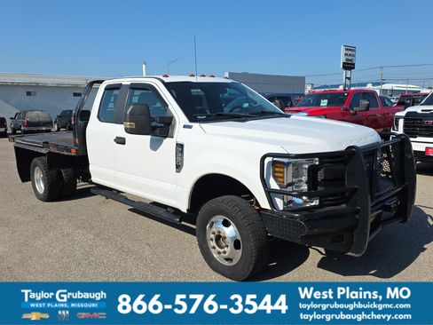 Used 2019 Ford F350 XL w/ XL Value Package AWD/4WD image 2