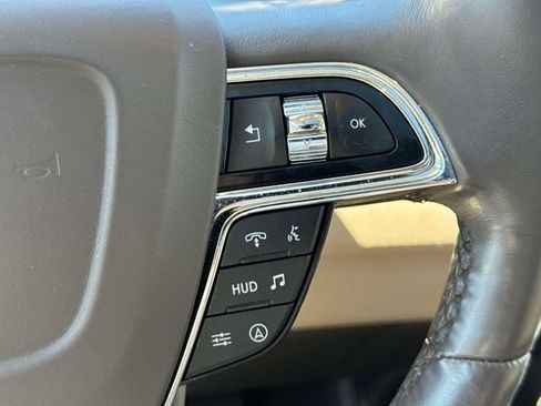 Used 2024 Lincoln Navigator L Reserve AWD/4WD image 28